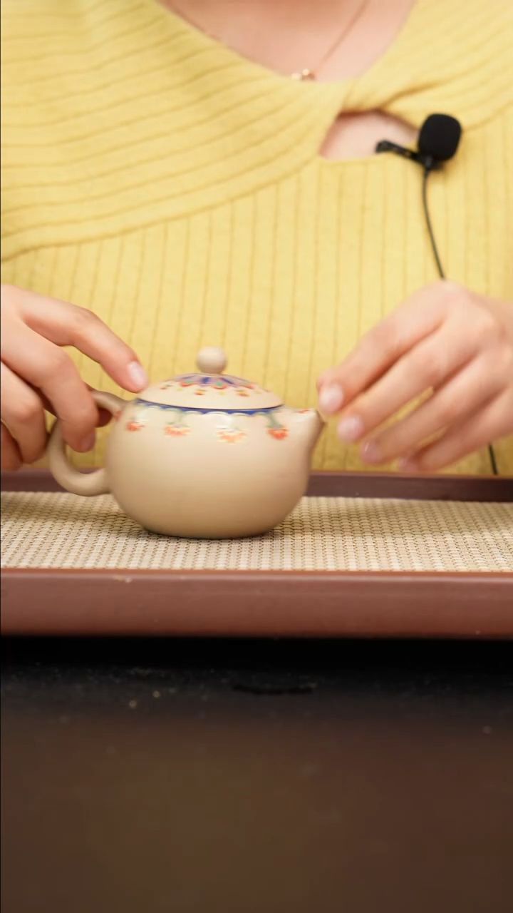 【闪购商品】紫砂茶壶白段珐琅彩西施200