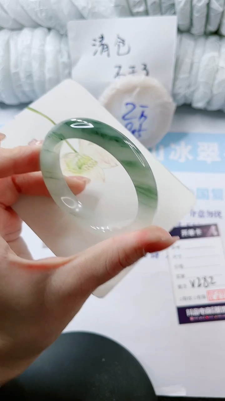 【闪购商品】石英质玉手镯未镶嵌多样性发货V282