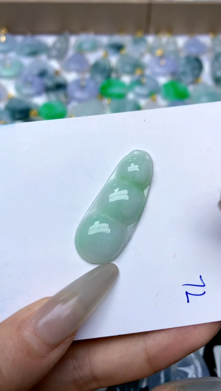 【闪购商品】翡翠颈饰18K金镶嵌天然A货翡翠