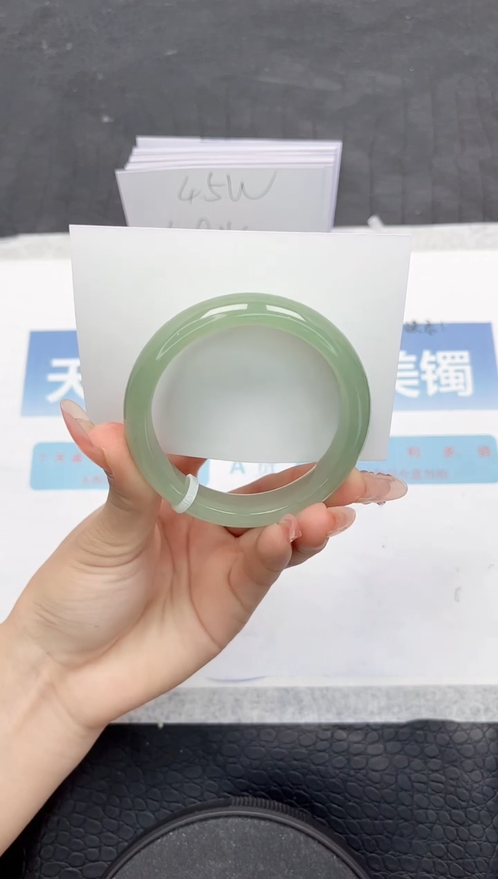 【闪购商品】石英质玉手镯未镶嵌Y374-53