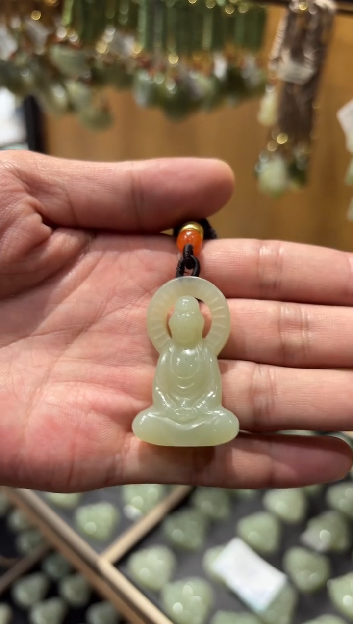 【闪购商品】和田玉吊坠未镶嵌观音发一件