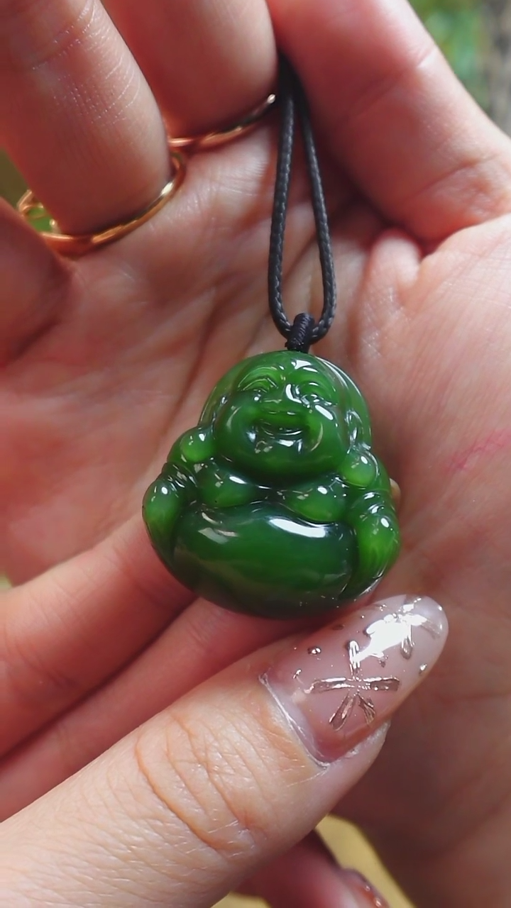 【闪购商品】和田玉吊坠(赠链)未镶嵌俄料碧玉老坑菠菜绿佛公