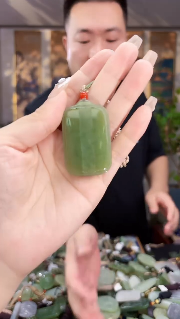 和田玉未镶嵌挂件拍一发一多样性发货