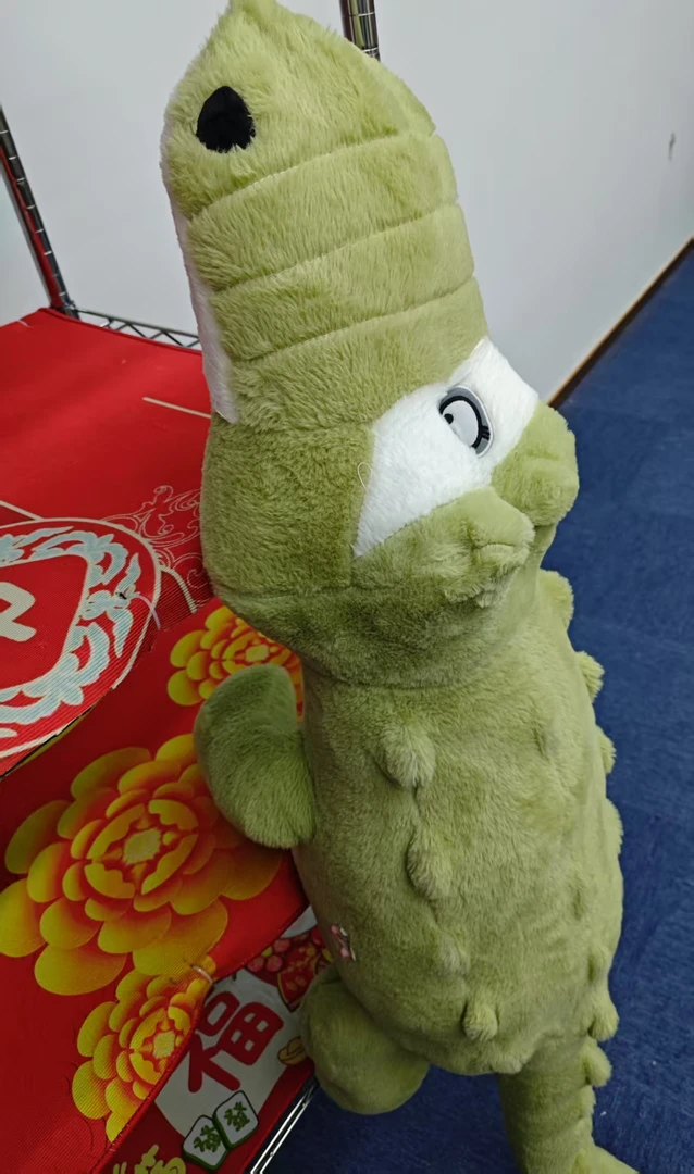 鳄鱼抱枕  电器ZT