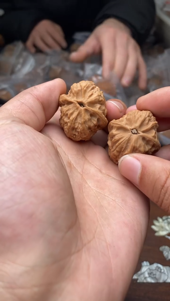 【闪购商品】文玩核桃吊坠A88号31尺野鸡