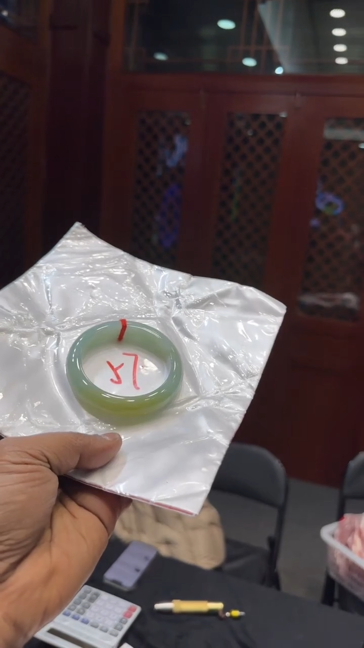 【闪购商品】翡翠手镯未镶嵌手镯