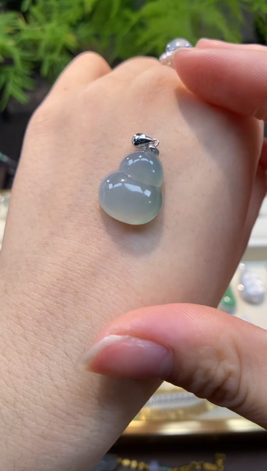 【闪购商品】翡翠吊坠(不含链)18K金镶嵌天然A货缅甸翡翠葫芦吊坠