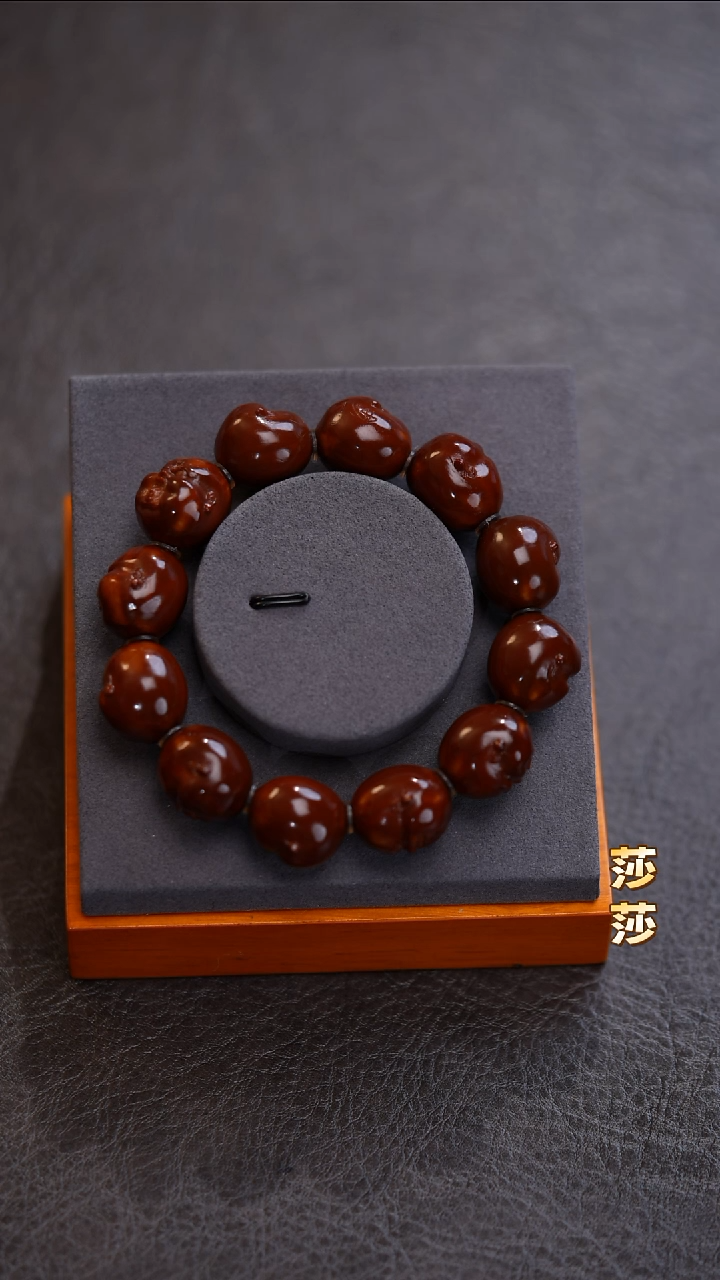 吊坠橄榄核ℒ****?橄榄核