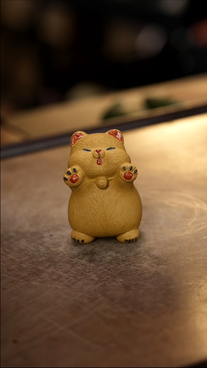 一定红雕塑茶宠摆件