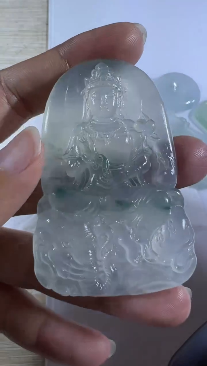 定制翡翠未镶嵌牌子