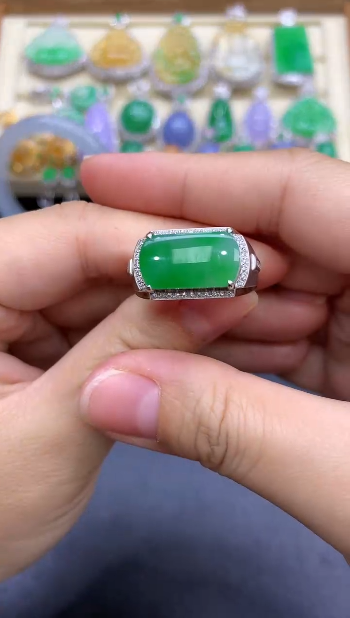 18K金镶嵌戒指翡翠471-中国好珍宝