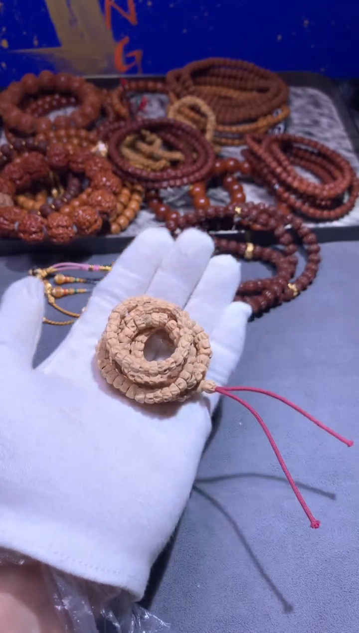 【闪购商品】柏香籽/百香籽吊坠柏香籽