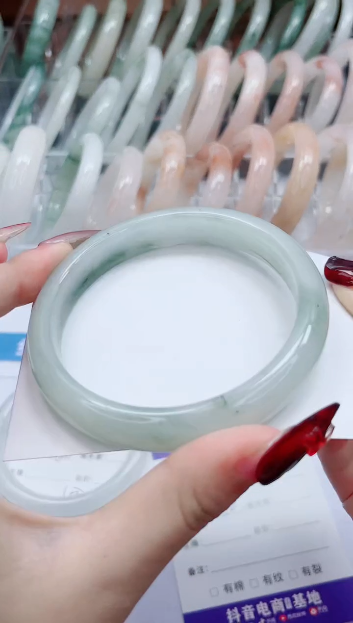 【闪购商品】石英质玉手镯未镶嵌46-64