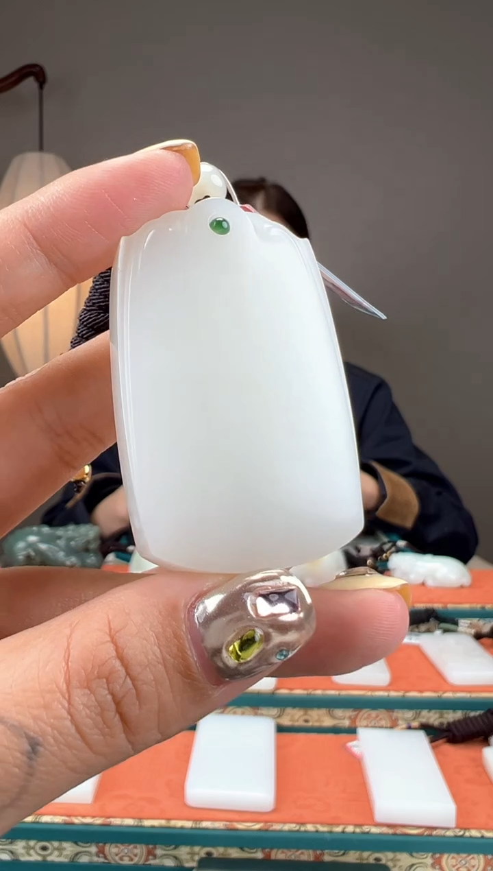 【闪购商品】和田玉颈饰未镶嵌1