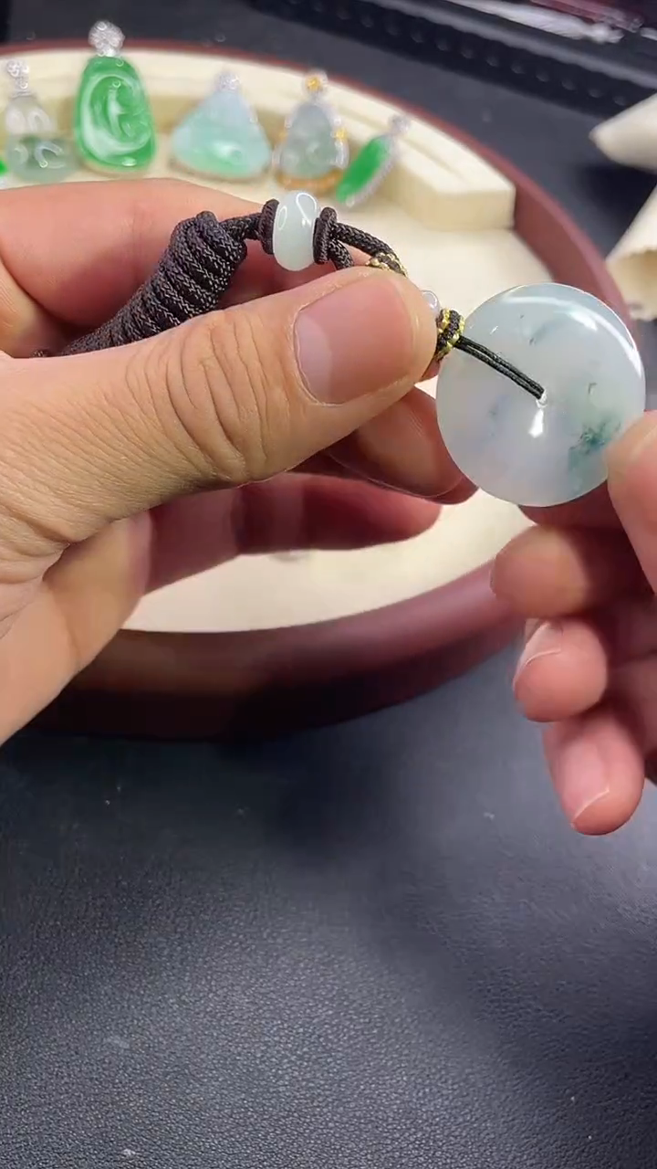 【闪购商品】翡翠颈饰未镶嵌吊坠