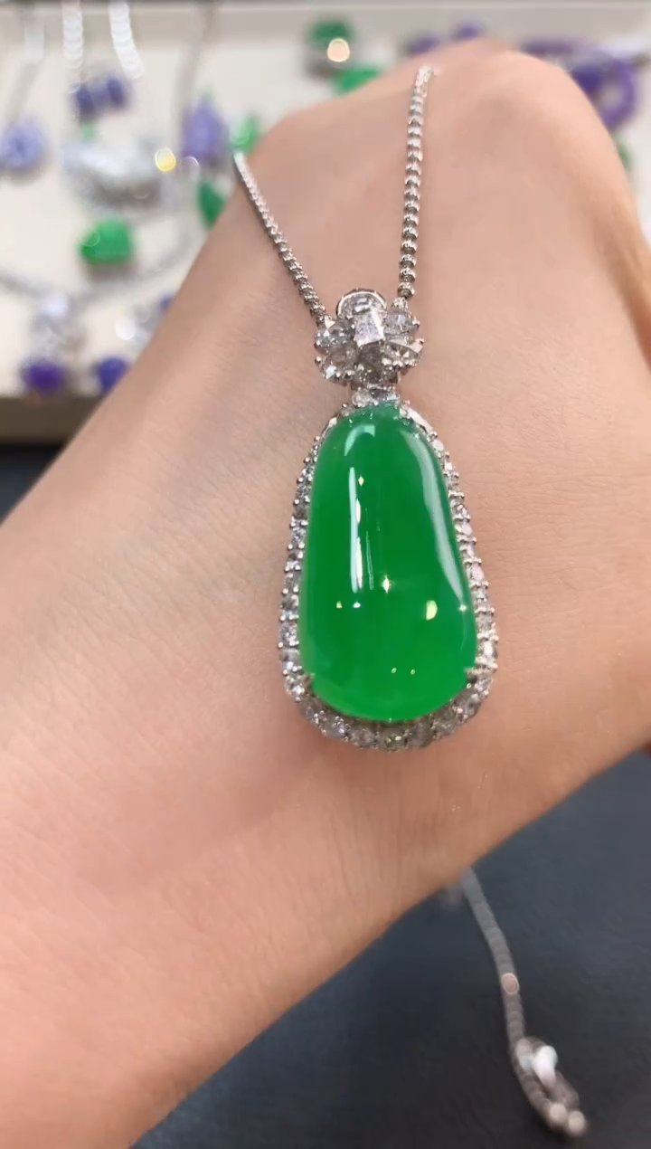 翡翠18K金镶嵌吊坠(不含链)m1春日珠宝