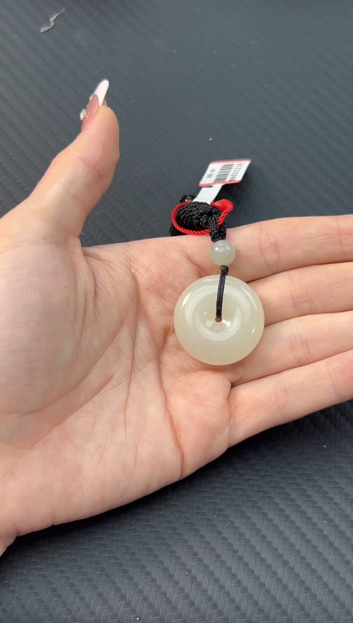 【闪购商品】和田玉吊坠(赠链)未镶嵌且末金山微色差平安扣L