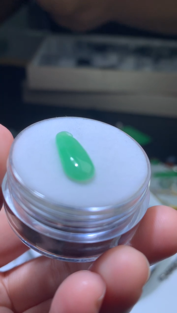 【闪购商品】定制翡翠未镶嵌毛货