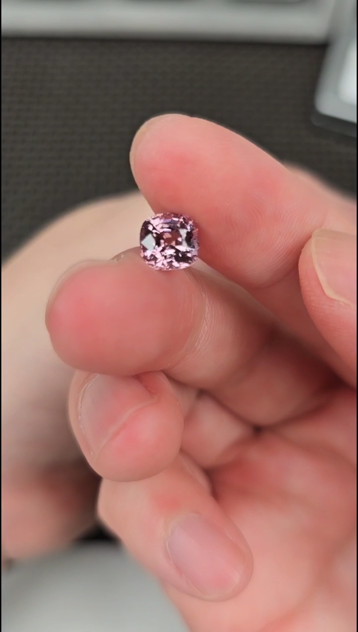 【闪购商品】尖晶石裸石未镶嵌1.9 -B012015