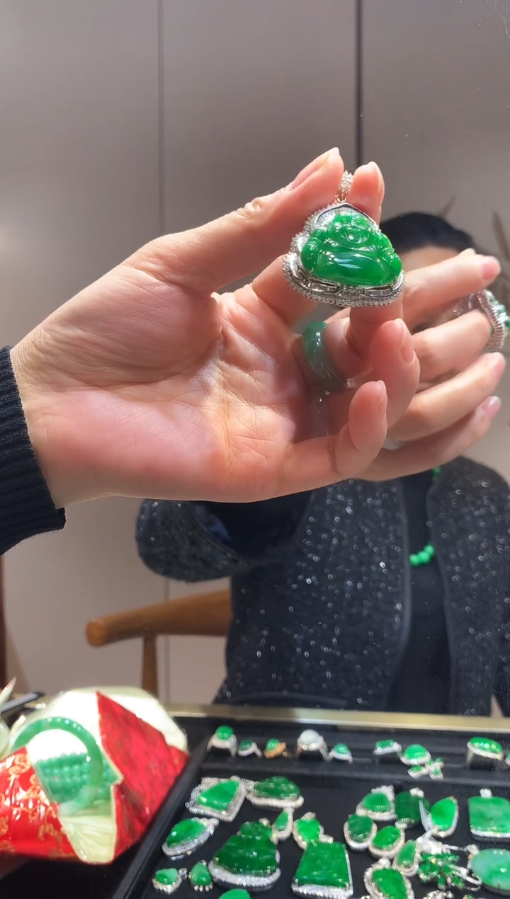 【闪购商品】翡翠颈饰18K金镶嵌佛公 