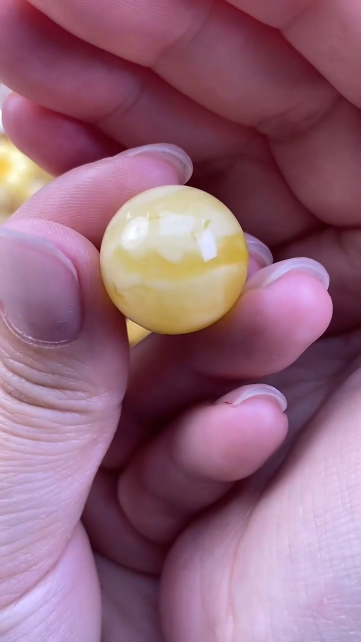 【闪购商品】琥珀裸石未镶嵌月.18