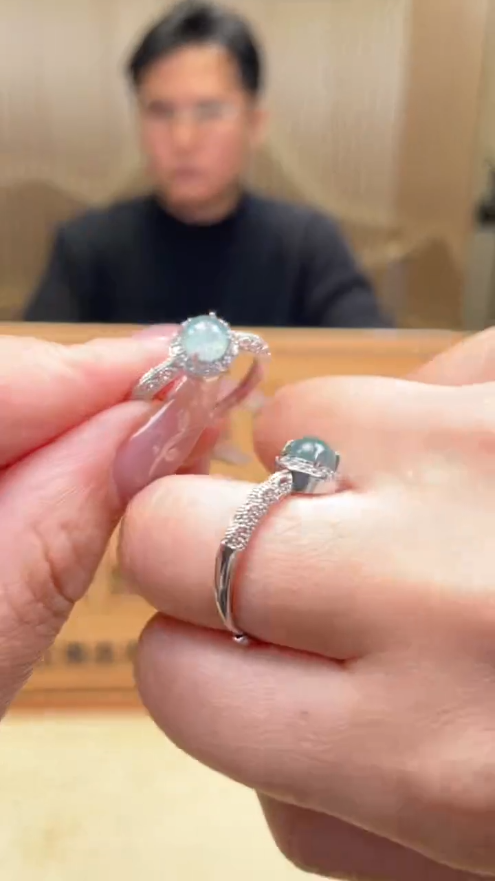 【闪购商品】翡翠颈饰未镶嵌多样性发货 (只发一件) *A10