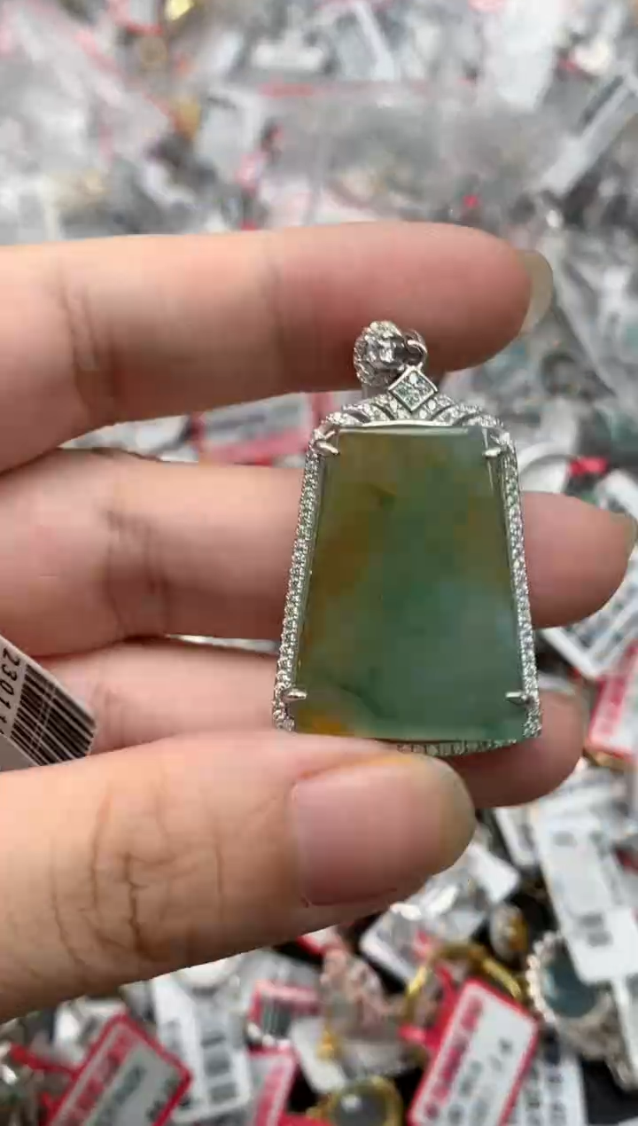翡翠戒指银S925镶嵌天然A货缅甸翡翠