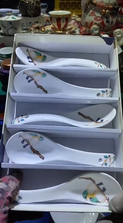 【闪购商品】瓷片1111111111111111