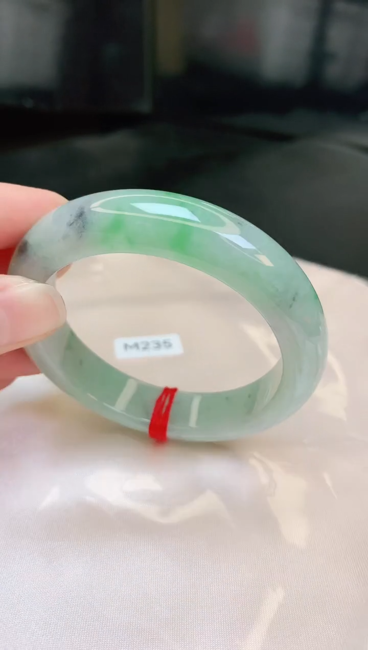 【闪购商品】翡翠手镯未镶嵌缅甸天然A货手镯