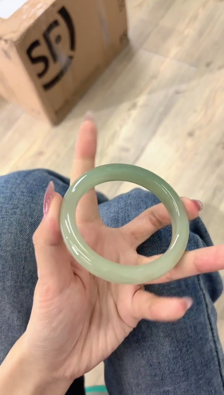 未镶嵌手镯石英质玉23-56D