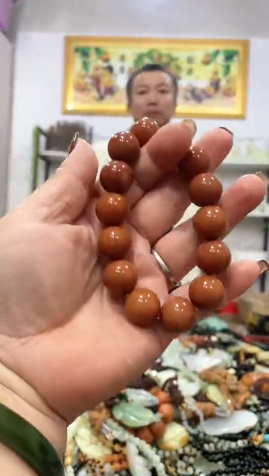 未镶嵌蛇纹石玉手串 16