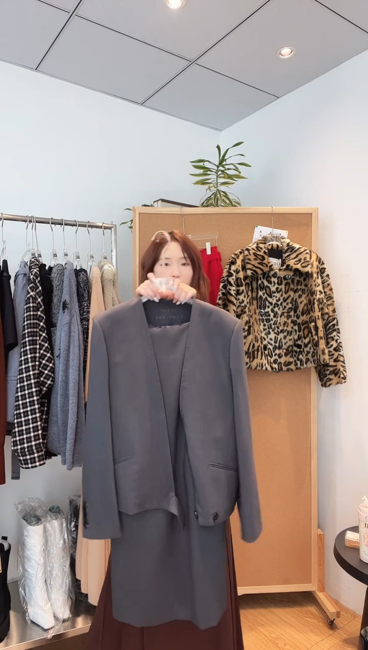 编号106 短句 无领西装外套M码  福福待开价