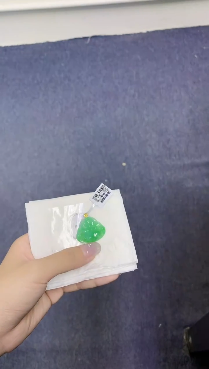 颈饰18K金镶嵌翡翠天然缅甸翡翠A货百元以上9元证书费自理