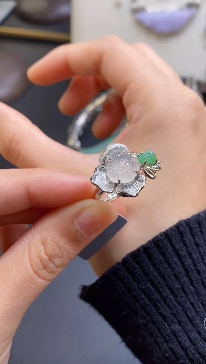 颈饰银S925镶嵌翡翠18724