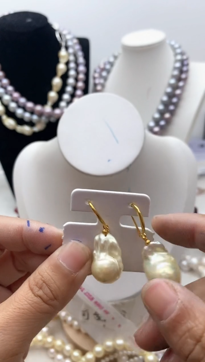 【闪购商品】淡水珍珠颈饰钛钢198