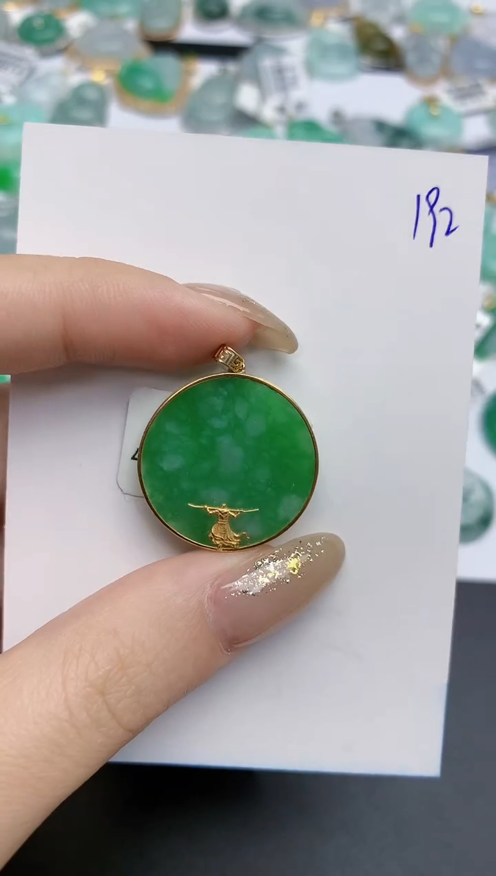 【闪购商品】翡翠颈饰18K金镶嵌天然缅甸翡翠A货