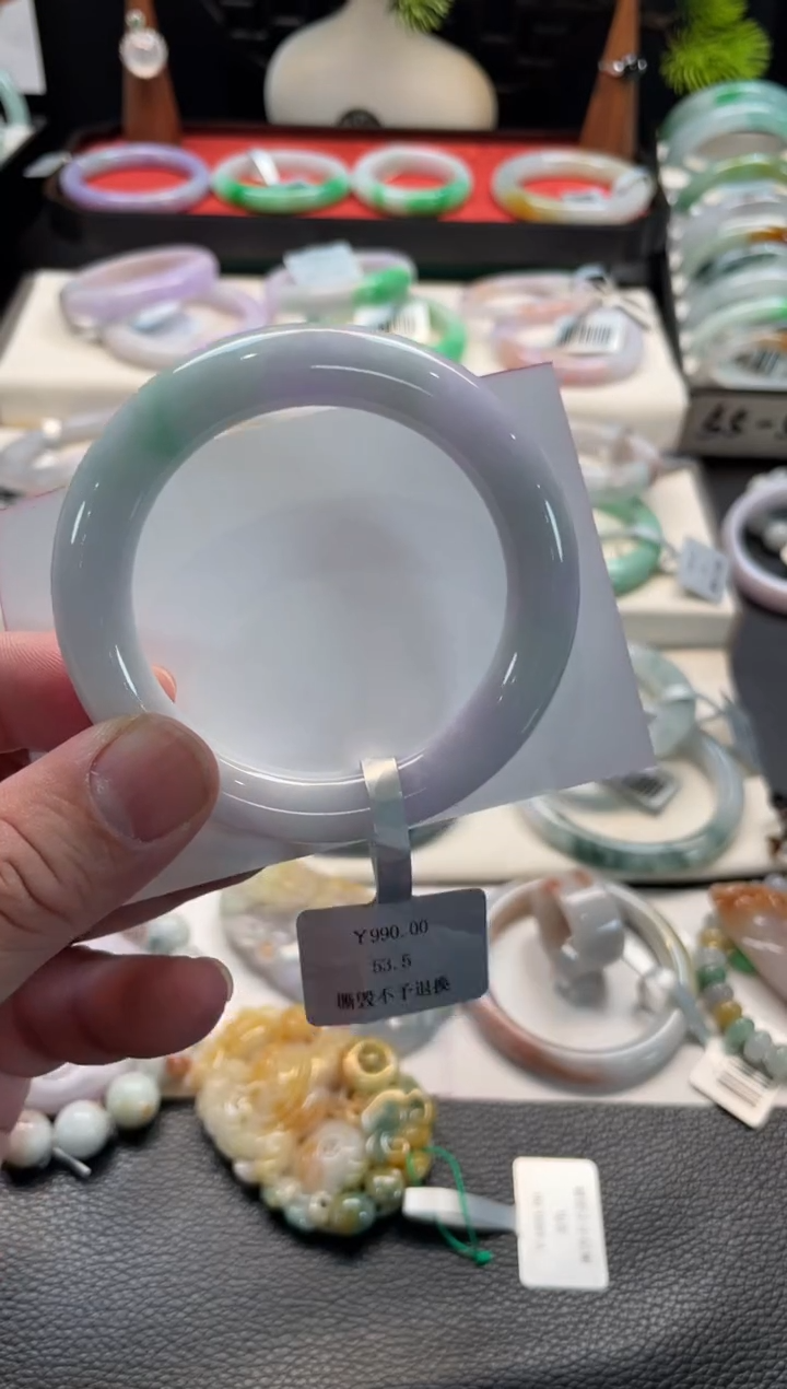 未镶嵌手镯翡翠73号链接 有纹裂 53圆条