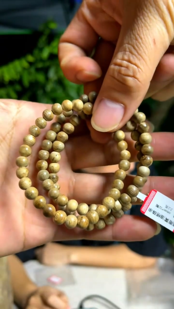 沉香手串海南沉香0.6黄油格单圈多样性发其一