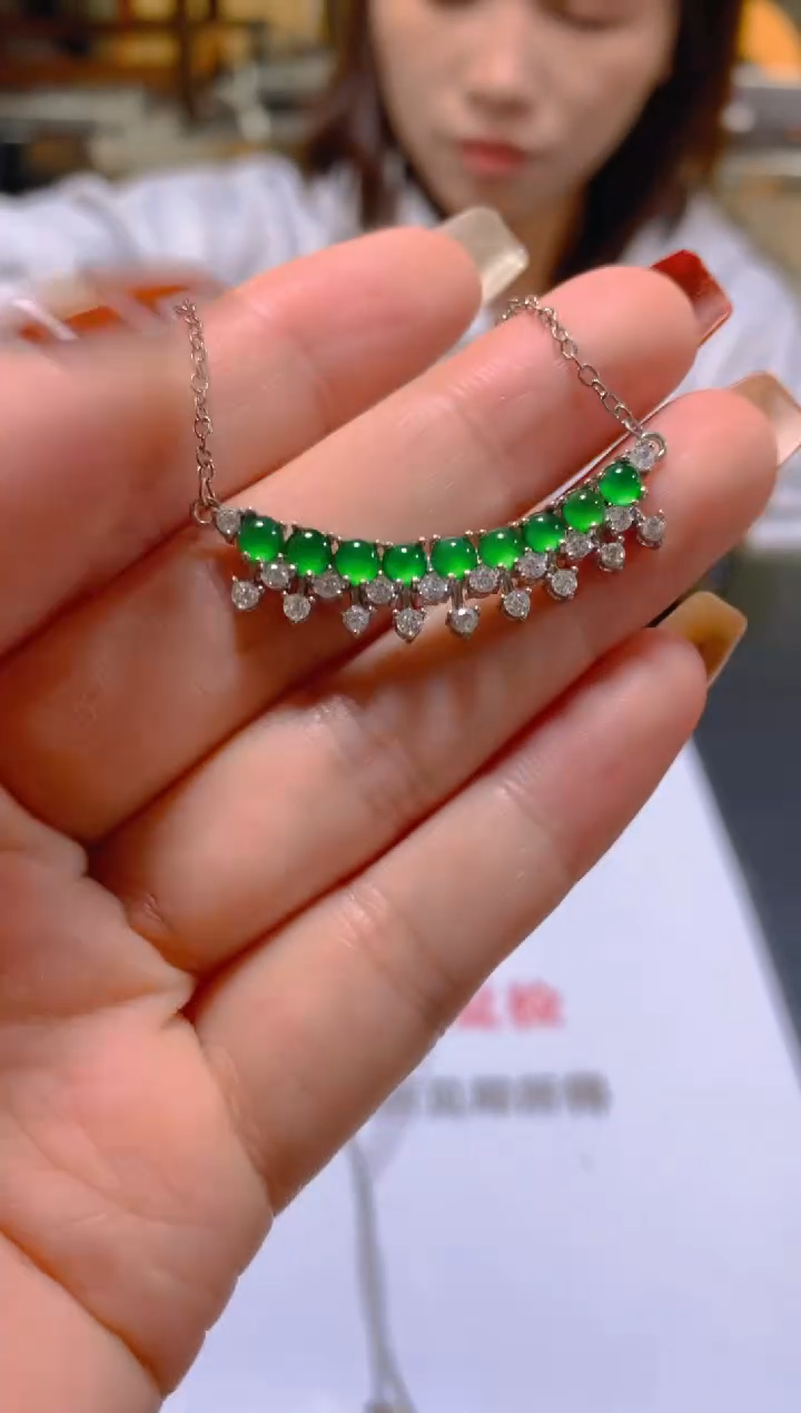 颈饰未镶嵌翡翠多样性发一