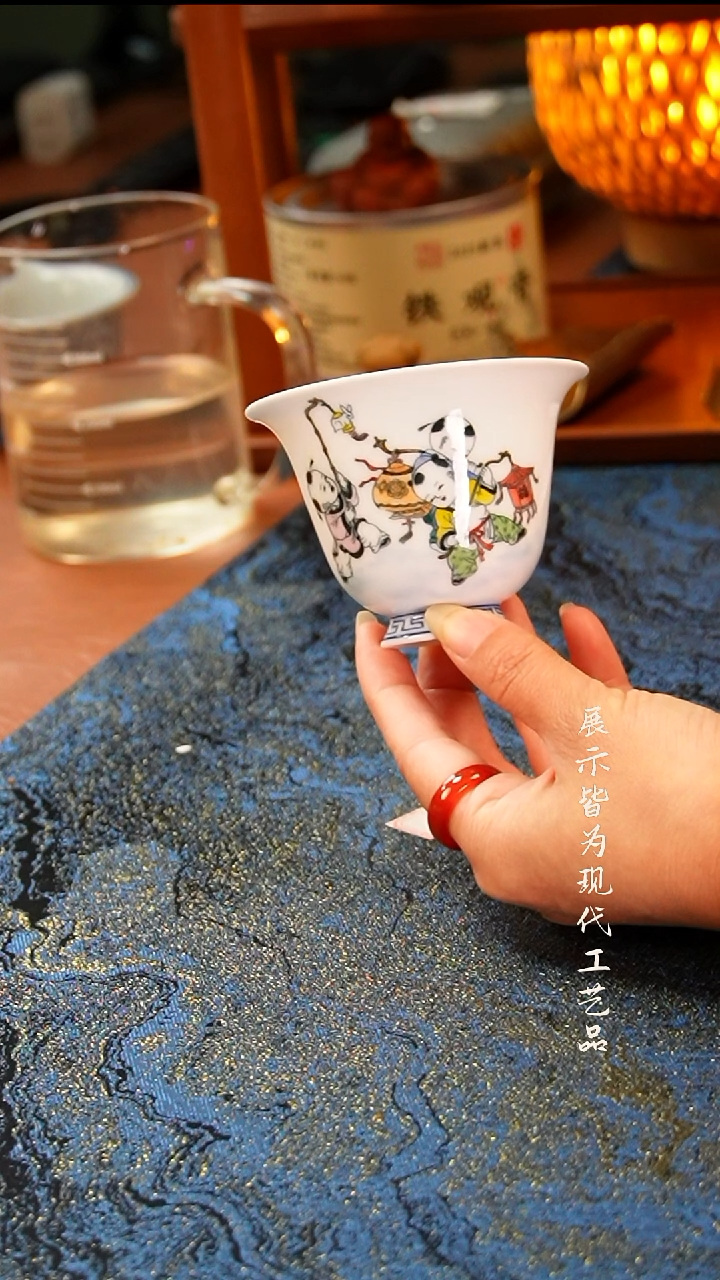 景德镇陶瓷童子撇口杯