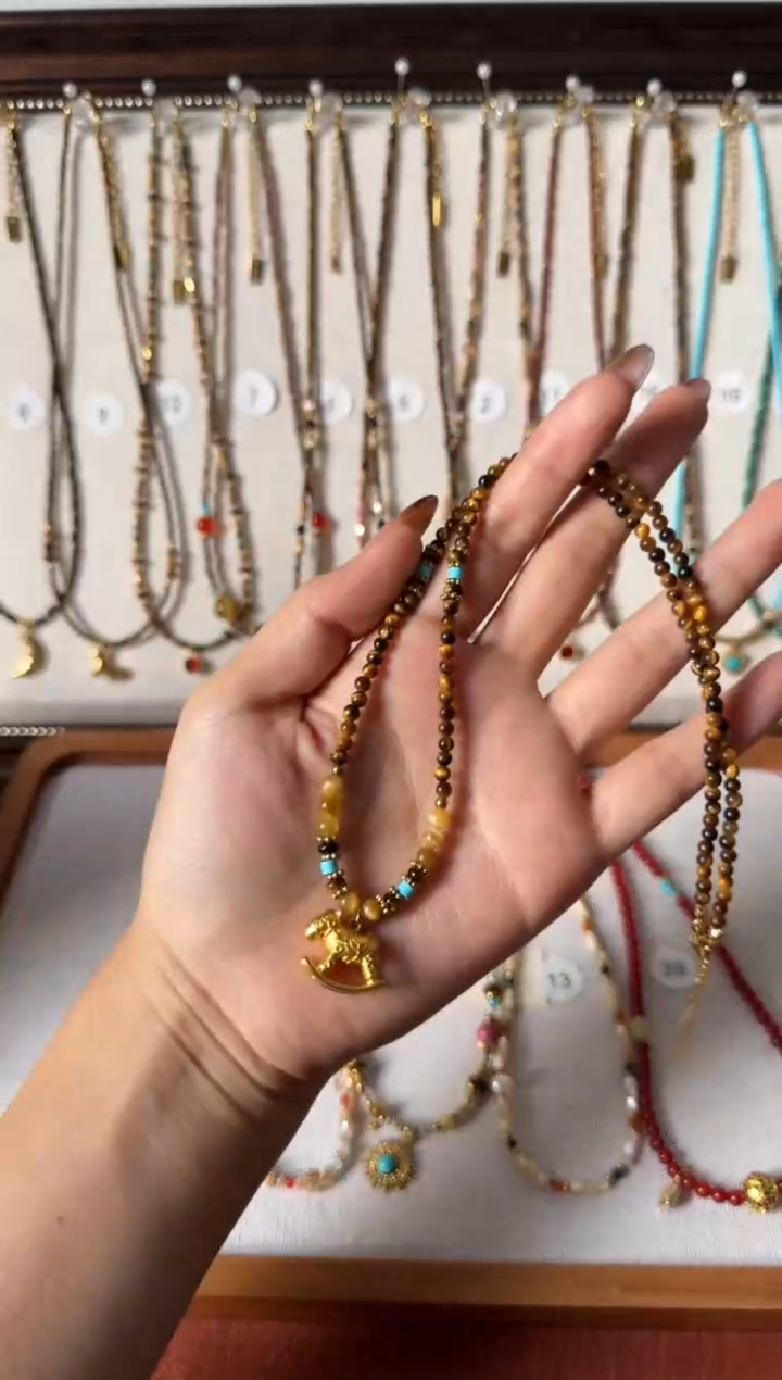 项链钛钢石英质玉小马