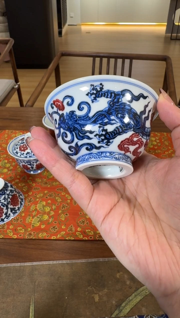 【闪购商品】杯永明尚玩香草龙内缠枝压手杯