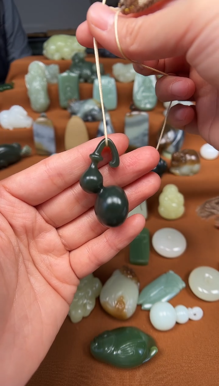 【闪购商品】和田玉颈饰未镶嵌葫芦