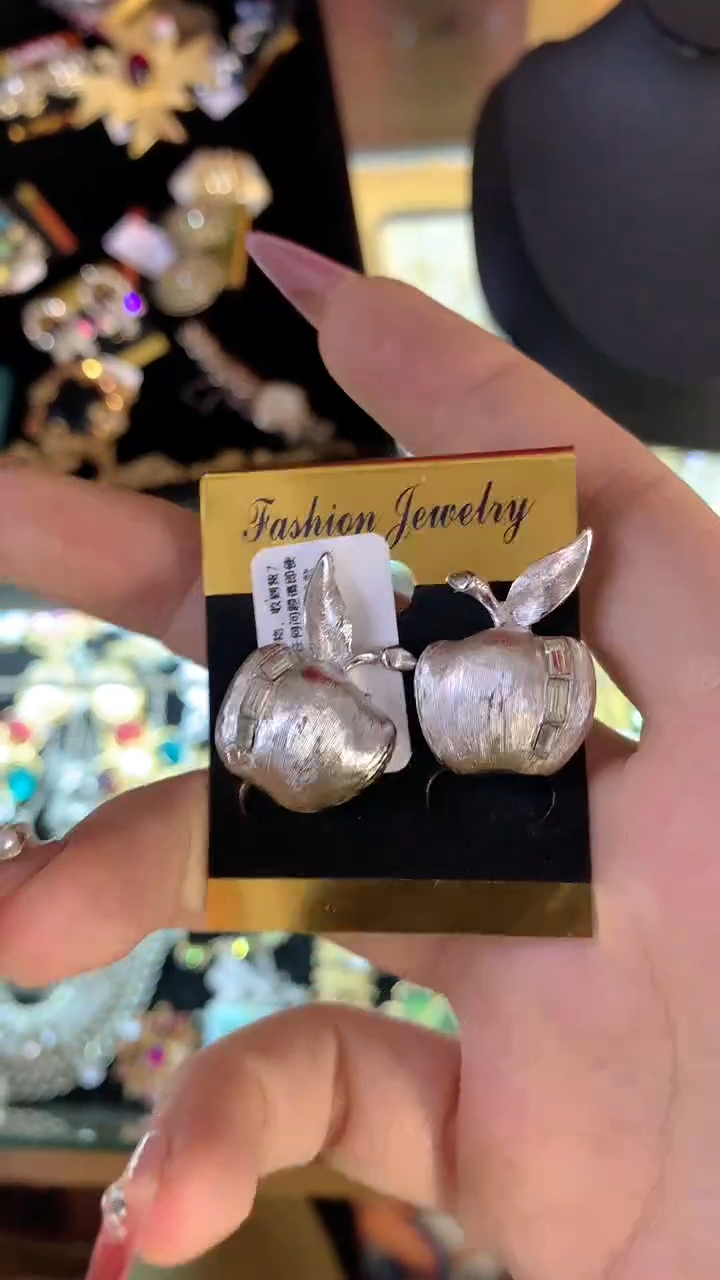 【闪购商品】瓷片楚楚中古珠宝甄选不退换