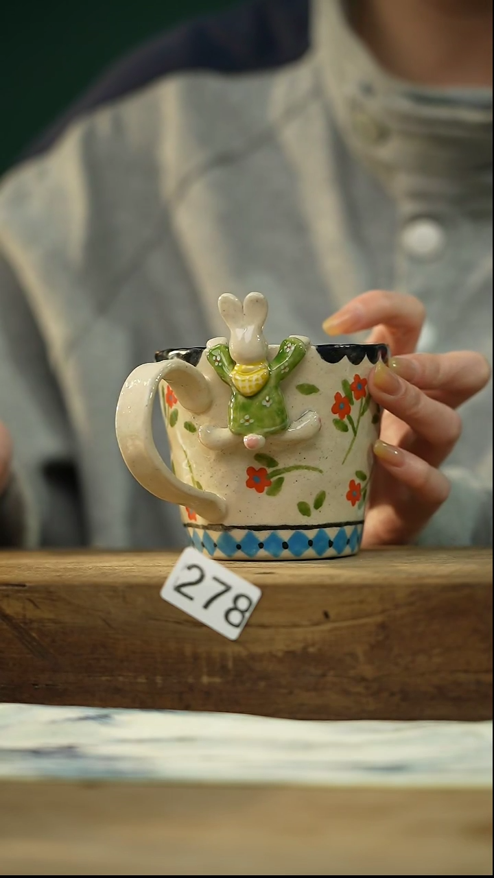 【闪购商品】瓷片新品设计师手作款 手捏手作兔兔咖啡杯