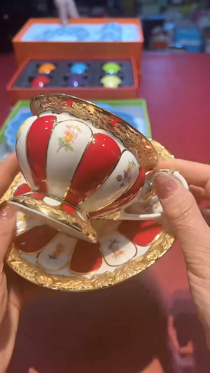 【闪购商品】瓷片锅碗瓢盆一件不剩