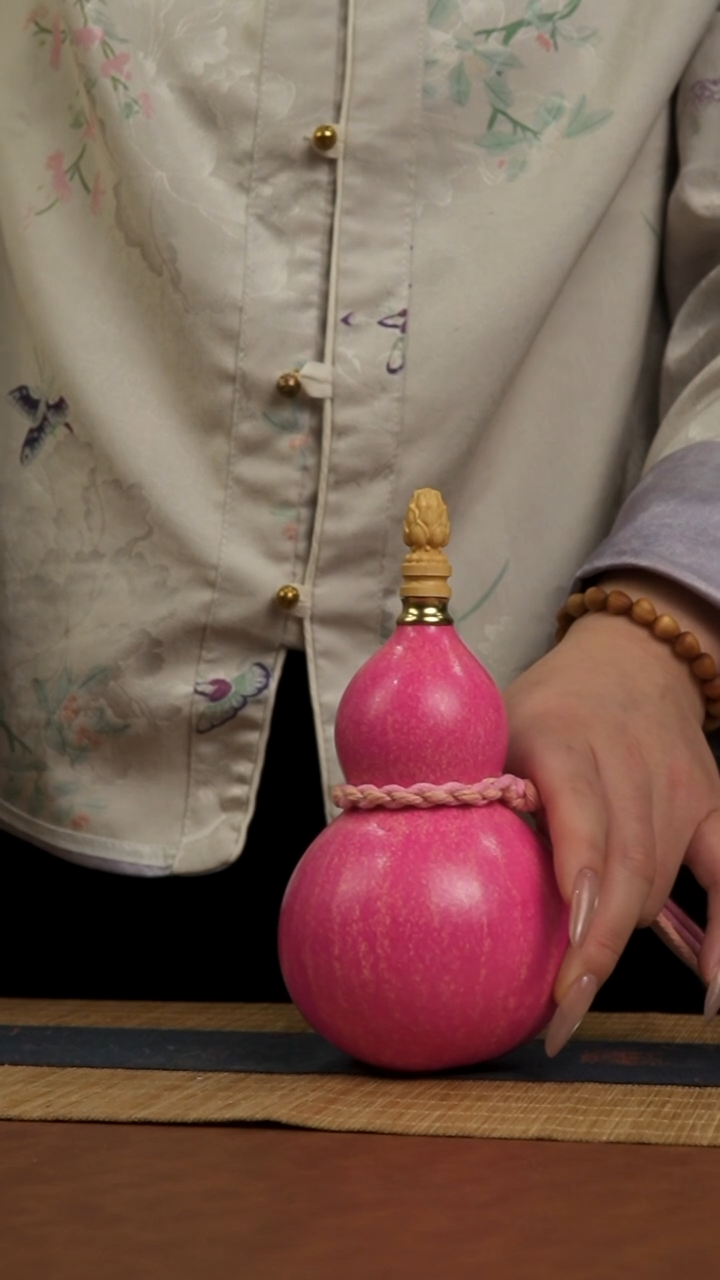 751号 天然热水酒葫芦 一物一拍（有瑕介意勿拍）