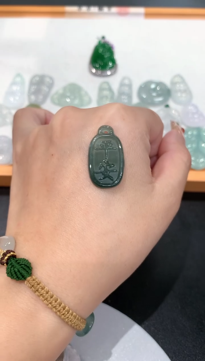 定制翡翠未镶嵌翡翠