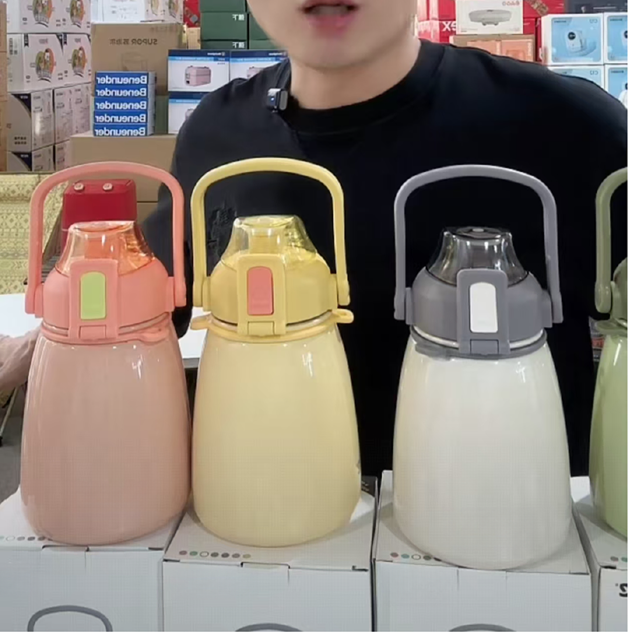 1.1L胖嘟嘟保温杯 颜色随机发