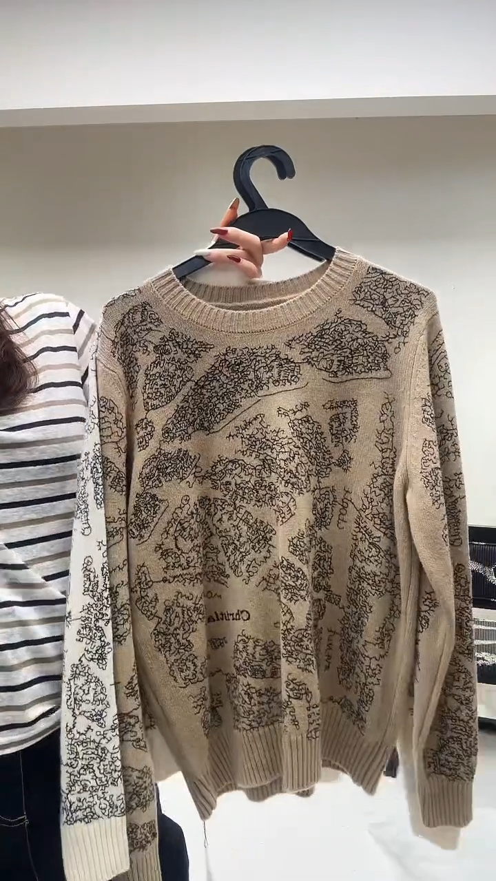 咖色设计款羊毛上衣